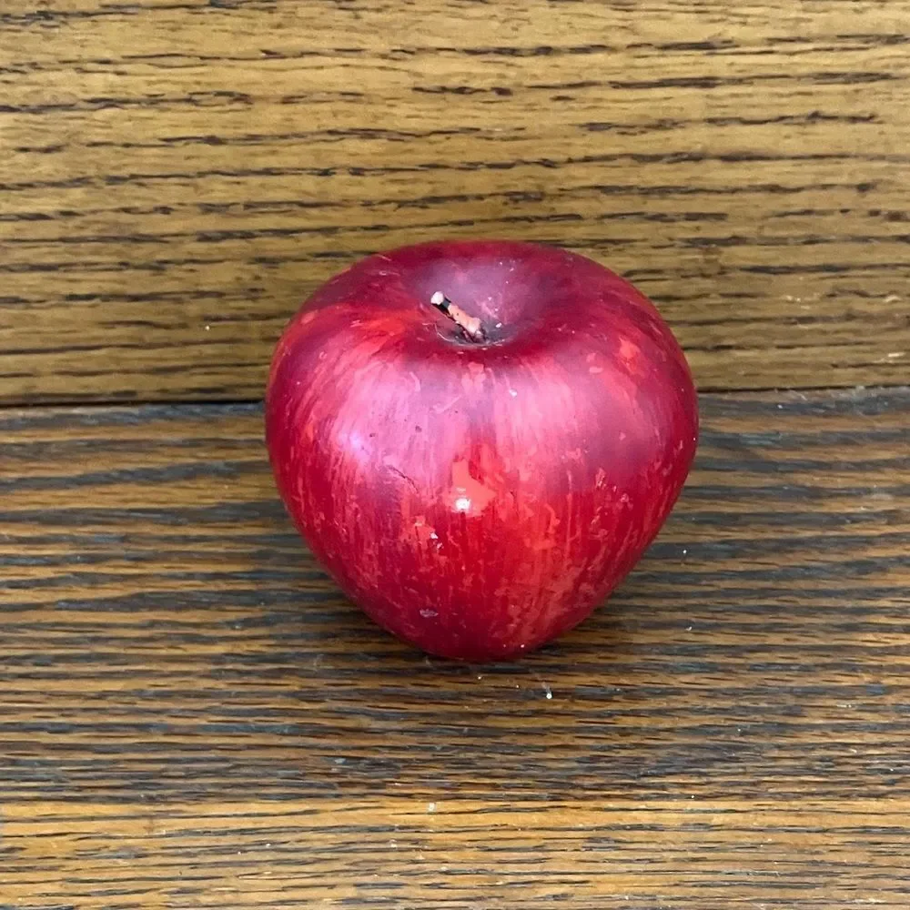 New Apple Candle